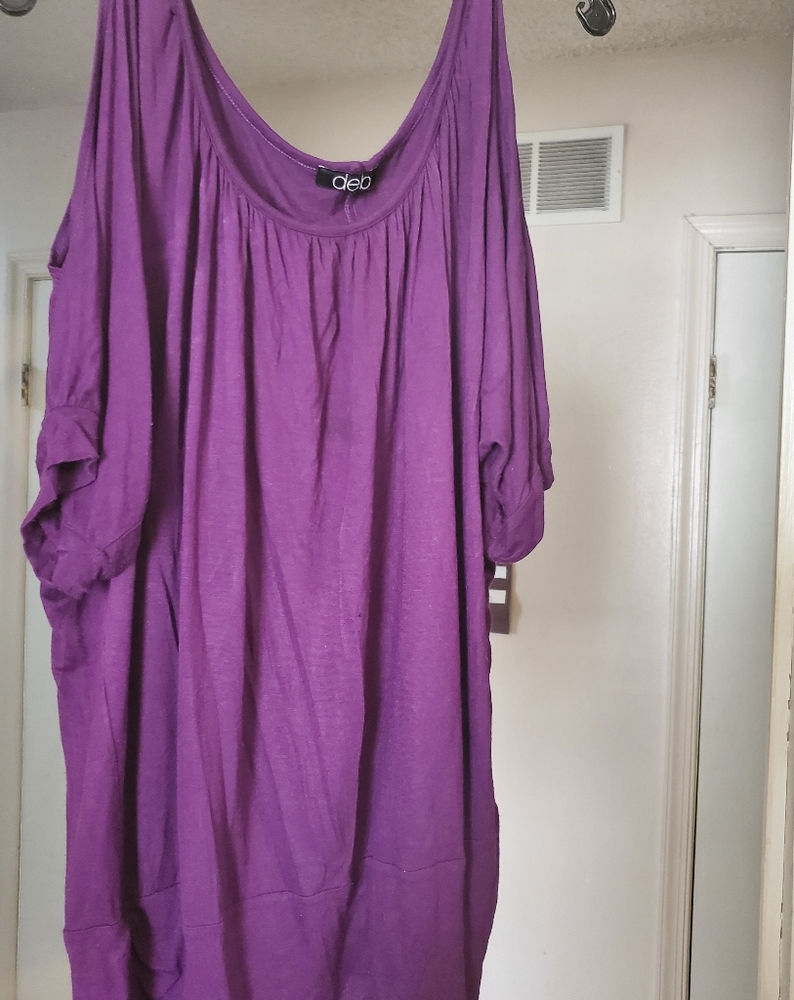 Deb cold shoulder top